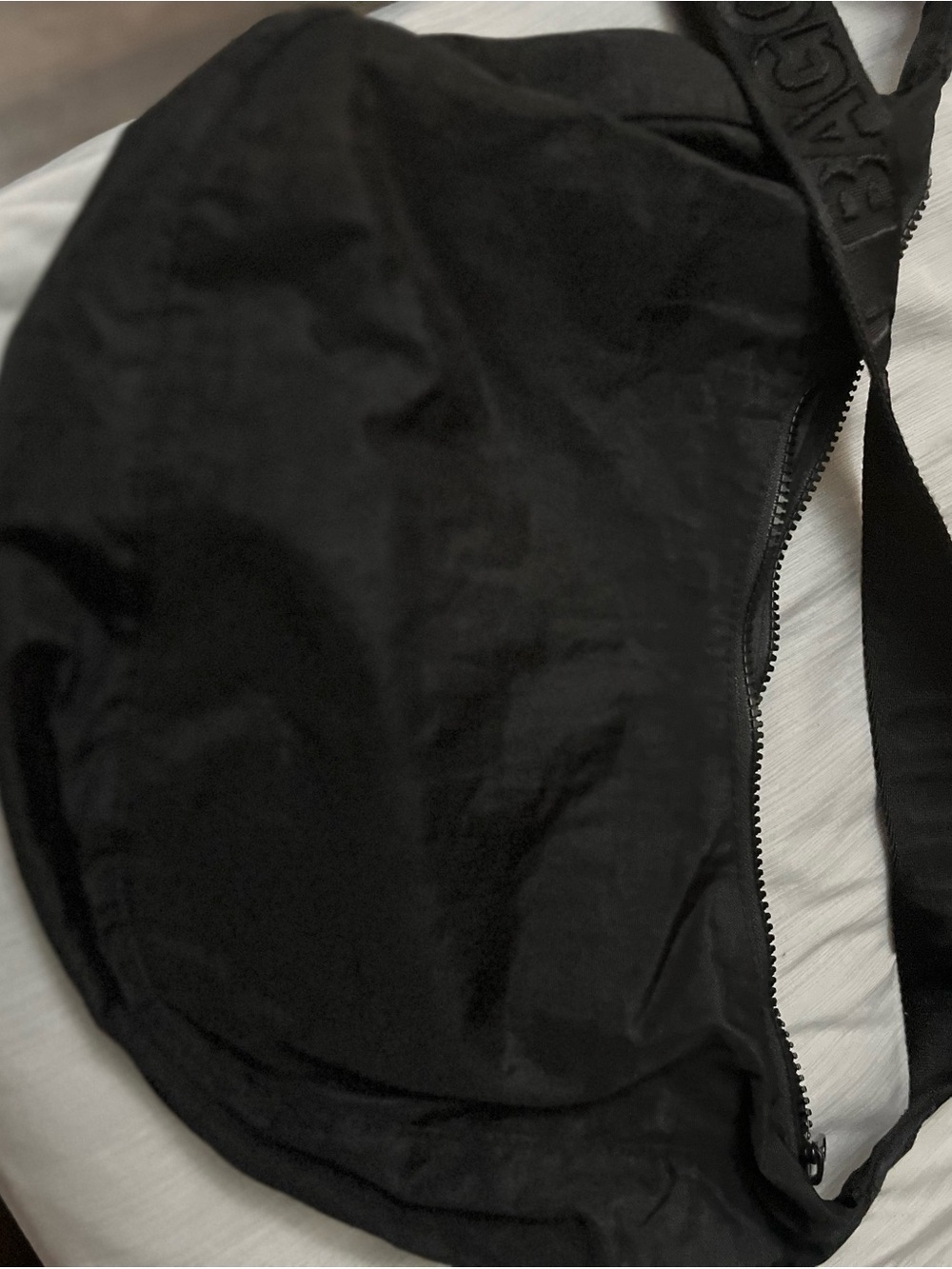 BAGGU Black Crossbody Bag